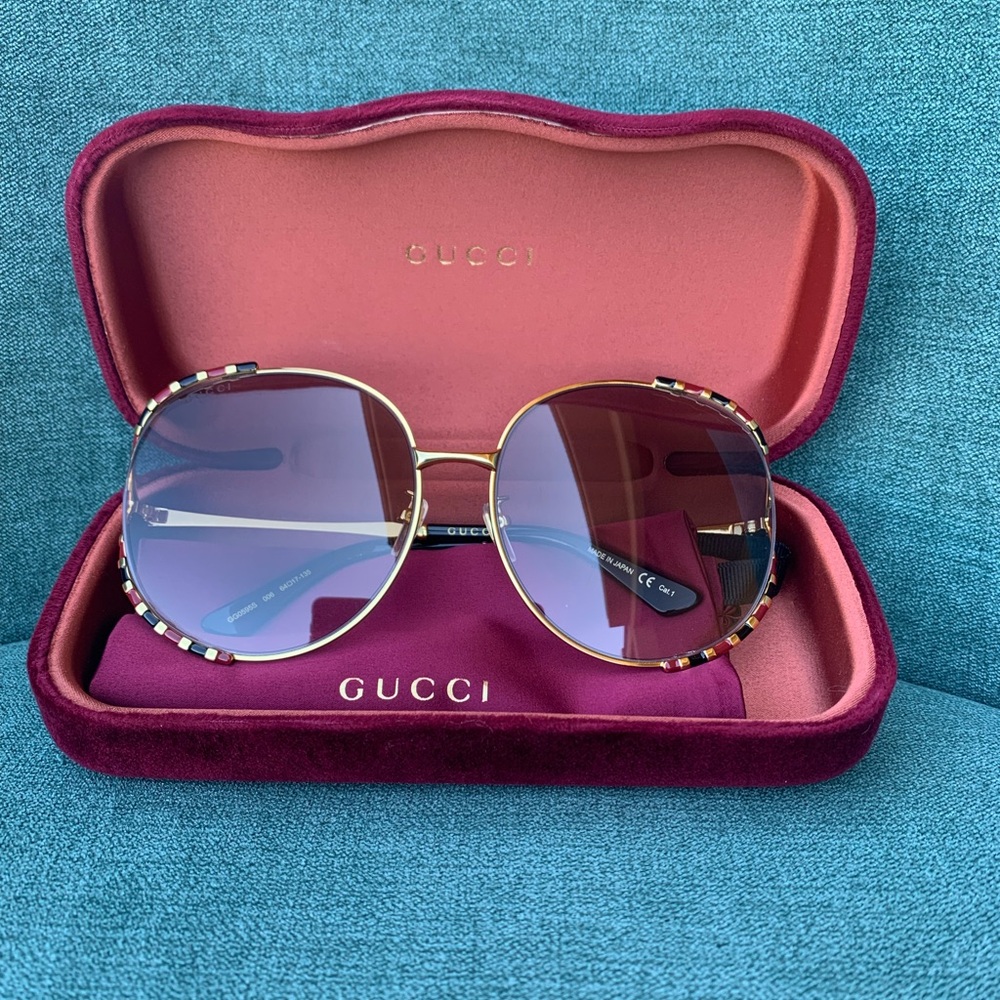 Red & Black Gucci Shades